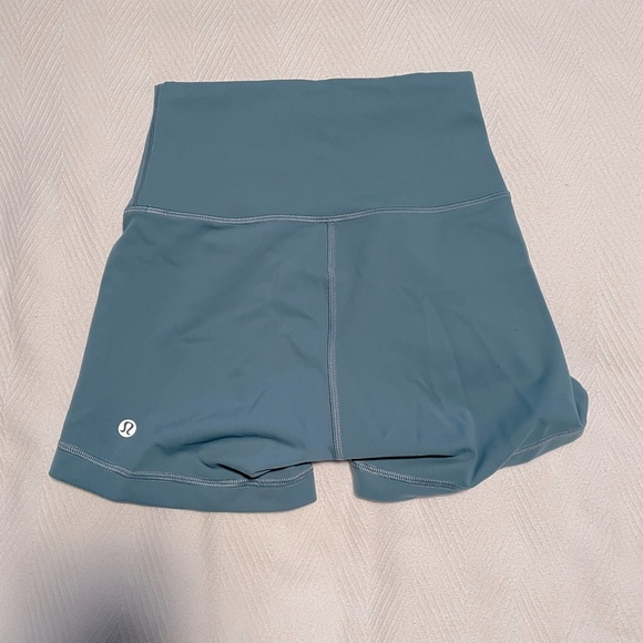 Lululemon Wunder Train Contour Fit High-Rise Short 4” in Utility Blue - Picture 7 of 9